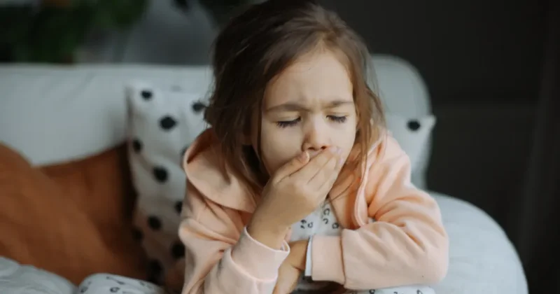 Düşmeyen ateş ve öksürüğe dikkat: Hangi durumlarda hastaneye gidilmeli?