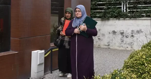 Gaziantep haberleri Çocukluk hayaliydi: Mukaddes teyze Kur an ı Kerim aşkı ile herkese örnek oluyor 14 Şubat 2026