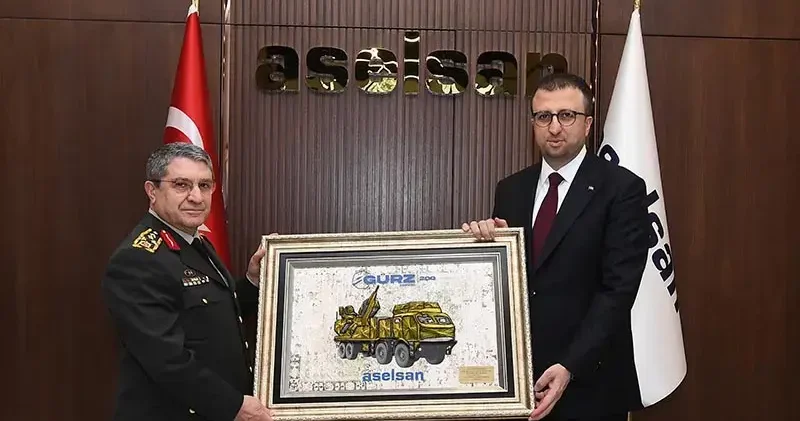 Genelkurmay Başkanı Orgeneral Bayraktaroğlu, ASELSAN ı ziyaret etti