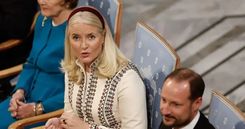 Epstein yazışmaları Norveç i sarstı: Monarşinin geleceği tartışılıyor