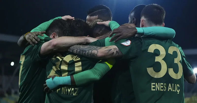 Geriden gelip 3 attılar: Amedspor u yerinden ettiler