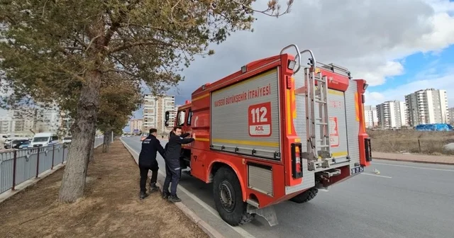 Kayseri de kuvvetli rüzgarın bilançosu: itfaiye 32 olaya müdahale etti Kayseri Haberleri