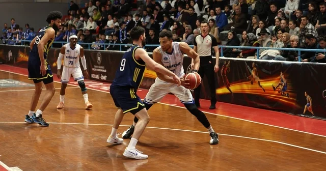 Türkiye Basketbol Ligi: Kocaeli BŞB Kağıtspor: 73 Fenerbahçe Koleji: 84 Kocaeli Haberleri