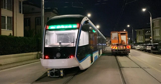 Filoya katılan yeni tramvay raylarla buluştu Kocaeli Haberleri