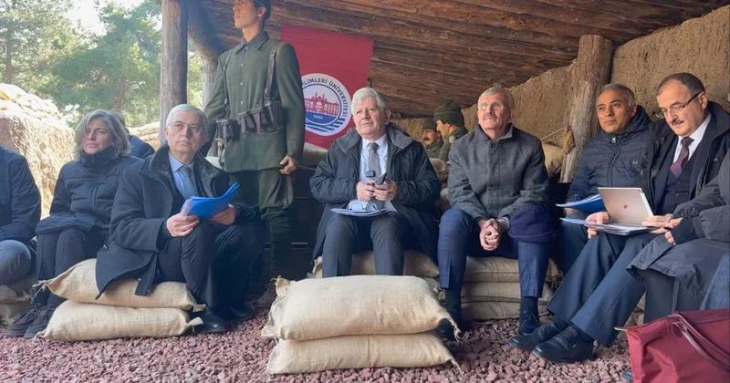 SBÜ Senatosu şehit düşen tıbbıyelilerin anısına tarihi siperlerde toplandı