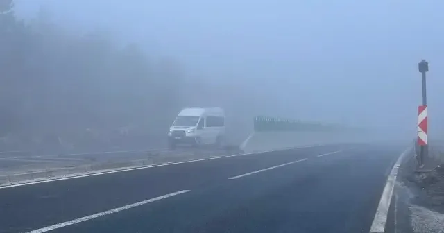 Bolu Dağı nda sis etkili oldu VİDEO İZLE