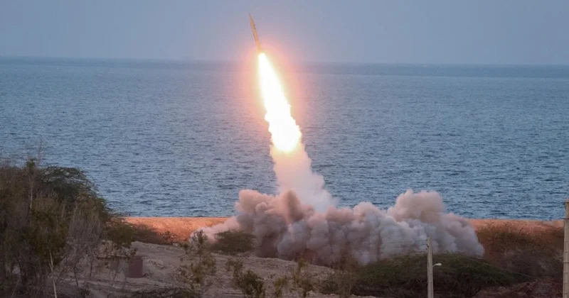 İran, Arap ülkelerindeki ABD üsleri ve kritik noktalara 2 haftada en az 917 füze saldırısı düzenledi