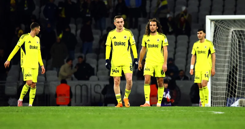 Fenerbahçe nin Süper Lig de namağlup serisi bitti: 17 hafta sonra gol atamadı! Fenerbahçe Haberleri