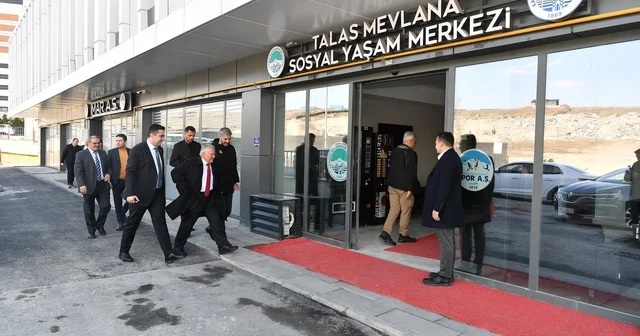 Büyükkılıç ve Boyraz, Talas Mevlana Sosyal Yaşam Merkezi ni ziyaret etti Kayseri Haberleri