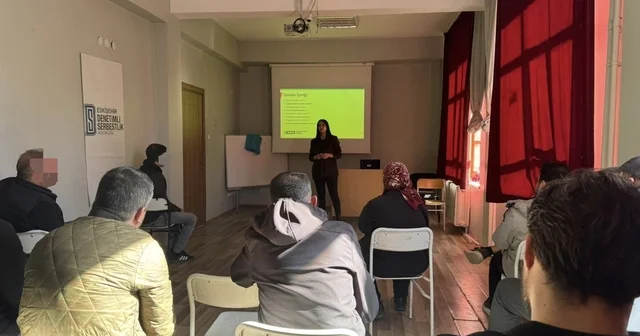 Eskişehir de bağımlılıkla mücadele sürüyor Yükümlülere Madde ve Etkileri konulu seminer verildi Eskişehir Haberleri