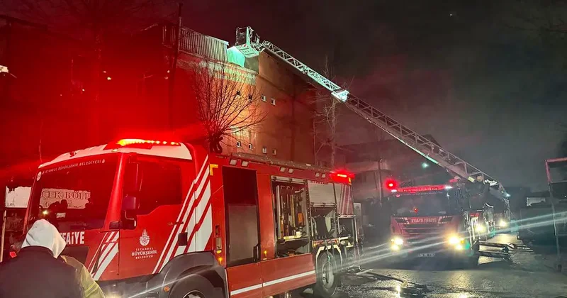 İstanbul da altın geri dönüşüm atölyesinde çıkan yangın! Ekipler sevk edildi