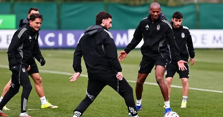 Beşiktaş’ın Gençlerbirliği maçı kamp kadrosu belli oldu