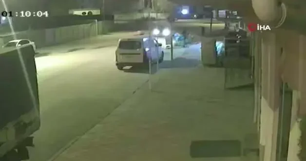 Polisten kaçıp motosiklete çarpan alkollü sürücü belediye başkanının oğlu çıktı