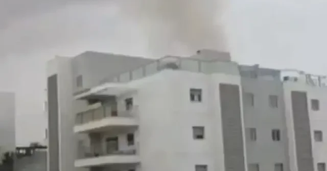 İran misillemesi bu kez güneyi vurdu: 3 İsrailli yaralandı VİDEO İZLE