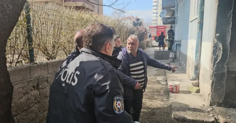 Kendini tehlikeye atan polis yangının büyümesini önledi