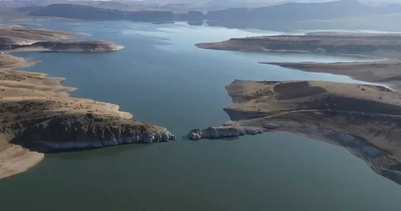 Su azalıyor, yaz endişesi büyüyor: Ankara barajları neredeyse boş