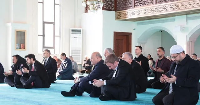 Depremde vefat edenler Mevlid programıyla anıldı Erzincan Haberleri