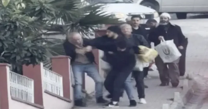 Eyüpsultan’da yol verme kavgası; taksi şoförünü darbeden 4 kişiye 726 bin lira ceza