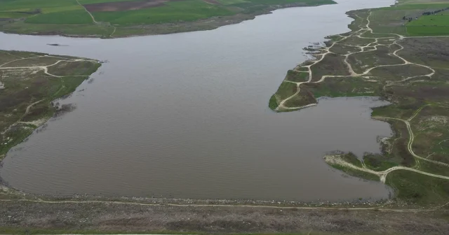 Kuraklıkla suyu çekilen Türkmenli Göleti yağışlarla yeniden dolmaya başladı Tekirdağ Haberleri