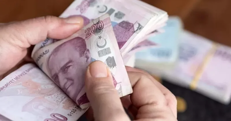 Bayram ikramiyeleri yatmaya başladı