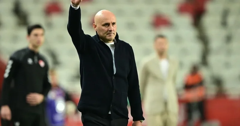 4 haftadır galibiyeti yok bir de 4 yemiş hala Böyle oluyor diyor