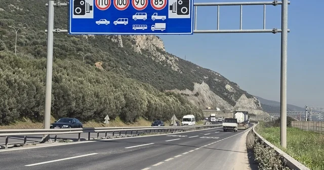 Yeni hız limitleri için tabelalar yenilendi Kocaeli Haberleri