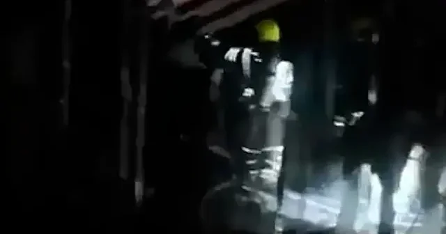 Tel Aviv de İran füzelerinin bıraktığı yıkım kamerada VİDEO İZLE