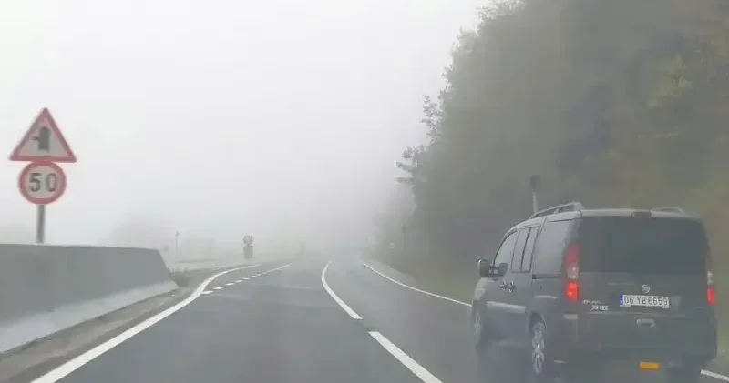 Sürücüler dikkat: Bolu Dağı nda sis etkili oldu Bolu Haberleri