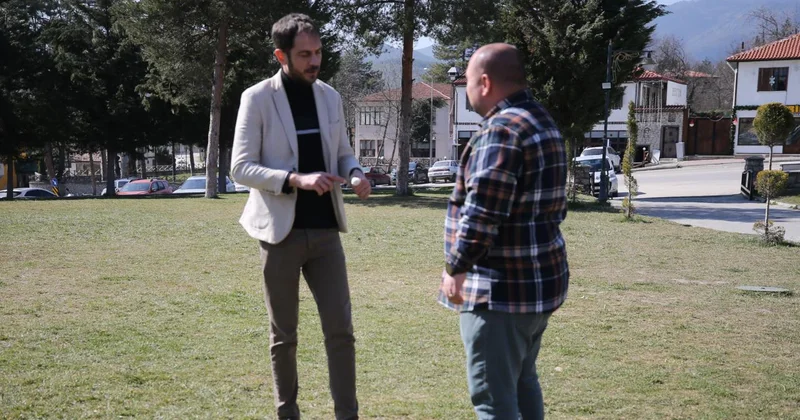 Köpeğini gezdirirken başıboş pitbullun saldırısına uğradı