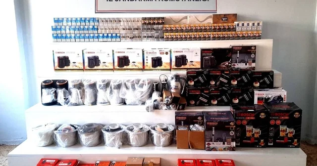 Şanlıurfa da 5 bin 700 paket gümrük kaçağı sigara ele geçirildi Şanlıurfa Haberleri