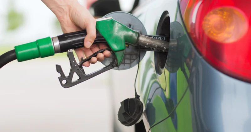 Brent petrol 100 doalrın altını gördü! Motorine indirim geldi: İşte güncel 14 Nisan benzin, motorin, LPG fiyatları