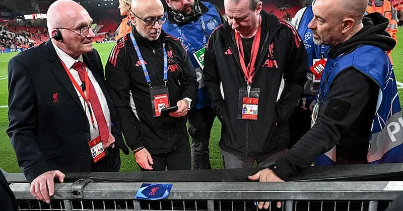 Nao Lang ın parmağı kopuyordu! Liverpool un aklı yeni başına geldi Sözcü Gazetesi