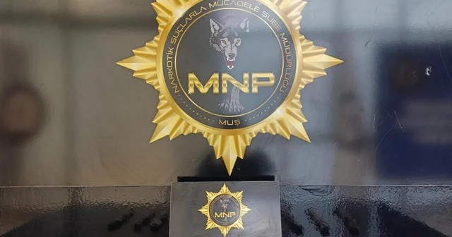 Otobüsündeki yolcunun midesinden 804 gram afyon sakızı çıktı Muş Haberleri