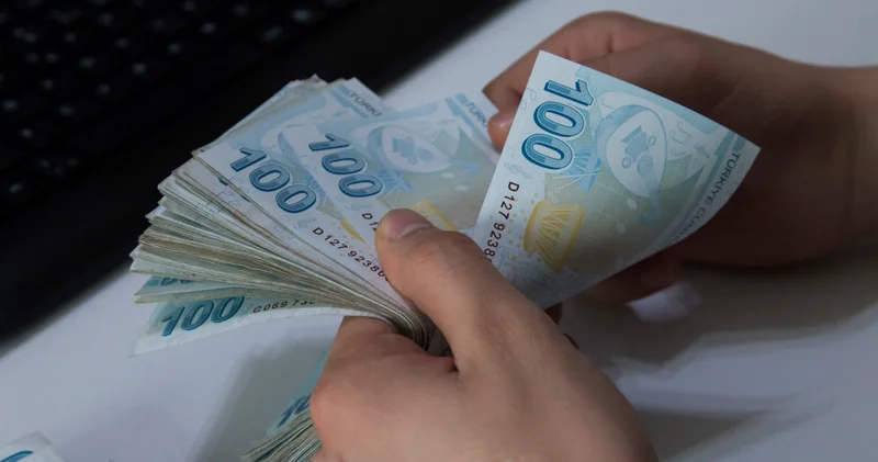 İşçi kullanmadığı izin parasını çalışırken alamaz