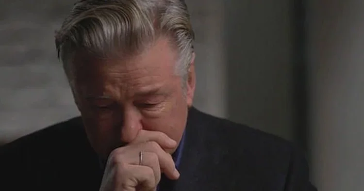 Film setinde kaza sonucu katil olmuştu… Usta oyuncu yıllardır bunalımdan çıkamadı: Artık çalışamıyorum, emekli olmak istiyorum