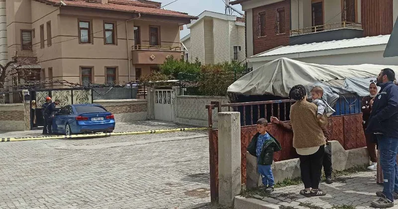 3.2 lik depremde bile 2 bina tahliye edildi