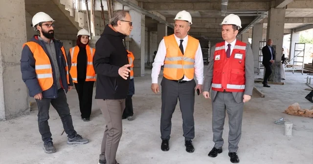 Osmangazi ye dev bir hizmet daha kazandırılıyor Osmangazi de kreş ve sağlık merkezi projesi hızla yükseliyor Başkan Erkan Aydın inşaat çalışmalarını yerinde inceledi Bursa Haberleri