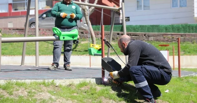 İlkadım Belediyesi park ve bahçelerdeki bakım, onarım, tadilat çalışmalarını sürdürüyor Samsun Haberleri