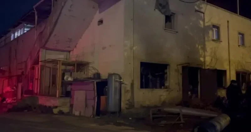 Metal fabrikasında patlama: 1’i ağır 3 işçi yaralı