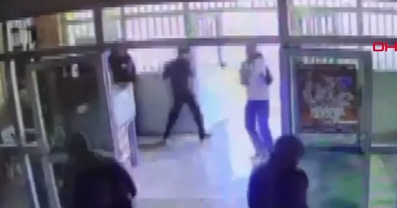 Okul koridorunda pompalı tüfekle dehşet saçtı! Şanlıurfa daki liseye silahlı saldırının görüntüleri ortaya çıktı