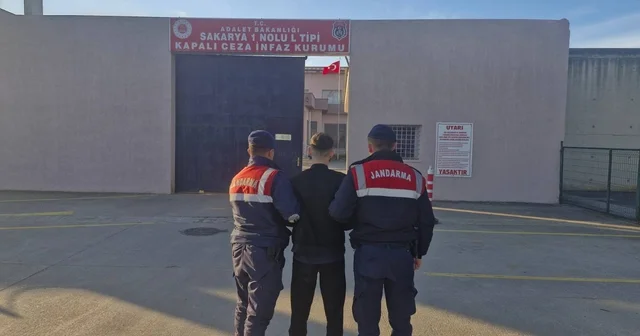 Sakarya da uyuşturucu satarken suç üstü yakalanan şüpheli tutuklandı Sakarya Haberleri