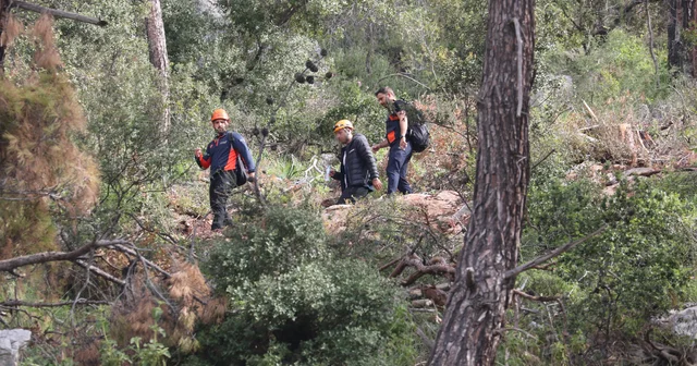 Dağda yolunu kaybetti, telefon şarjı bitince dronla bulundu Antalya Haberleri
