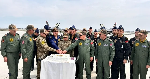 SOLOTÜRK ün gökyüzündeki 15 inci yılı kutlandı Konya Haberleri