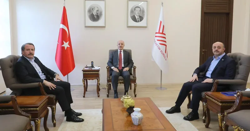 Eğitim Bir Sen Genel Başkanı Ali Yalçın, YÖK Başkanı Erol Özvar’ı ziyaret etti