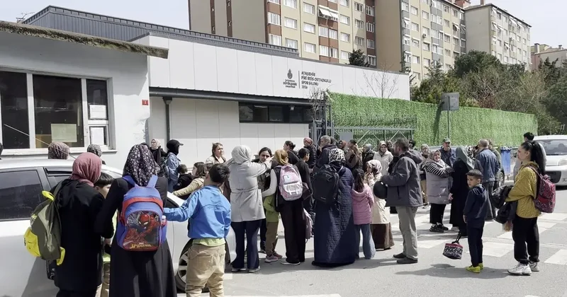 Ataşehir de okulda zehirlenme iddiası: Çok sayıda öğrenci hastaneye kaldırıldı