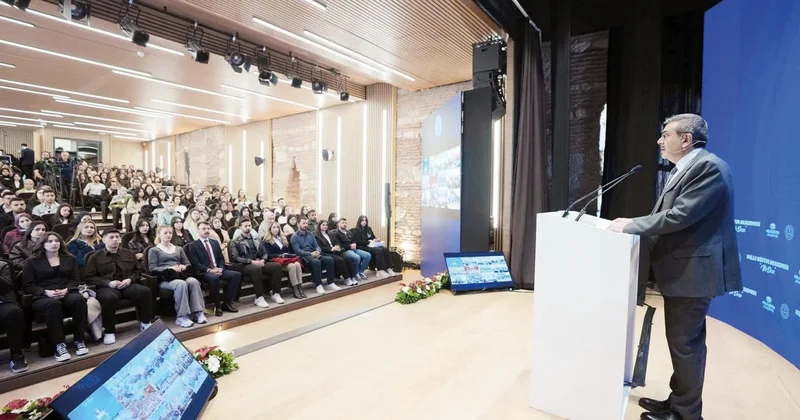 10 bin öğretmen adayı için ilk ders zili çaldı