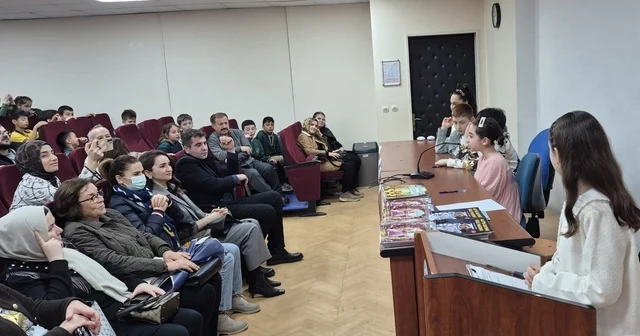 Minik yazarlardan büyük davranış: Kitaplarını sattılar, köy okuluna umut oldular Samsun Haberleri