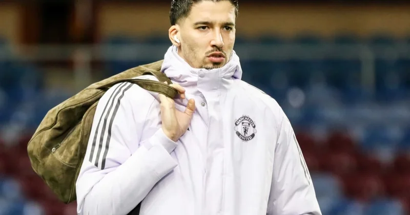 Altay Bayındır Türkiye ye geri dönüyor! İngiliz basını döneceği kulübü açıkladı Sözcü Gazetesi