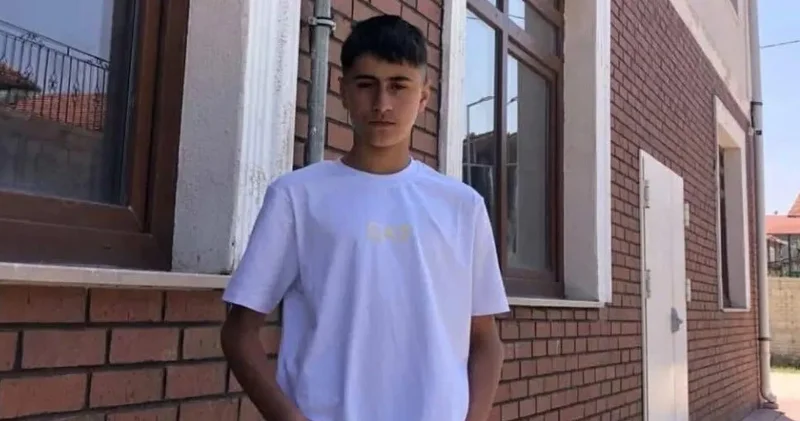 Düştüğü traktörün altında kalan 17 yaşındaki genç hayatını kaybetti