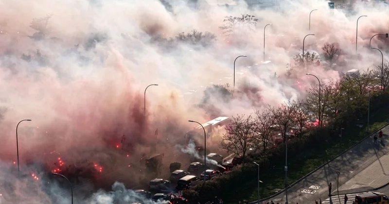 Atletico Madrid taraftarı adeta şehri yaktı
